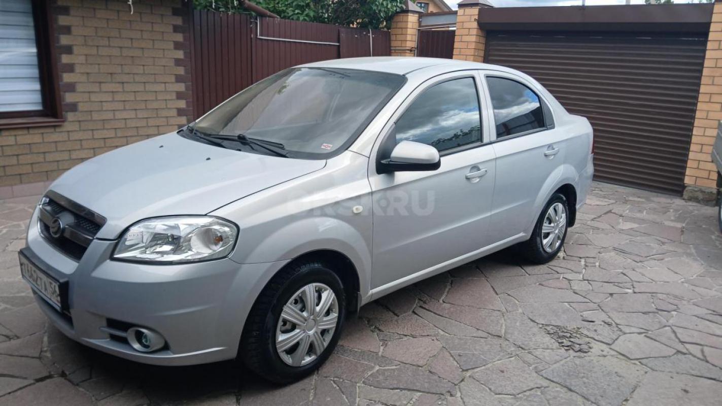 Продам авто в хорошем состоянии, сигнализация с автозапуском, андроид магнитола, камера заднего вида - Орск