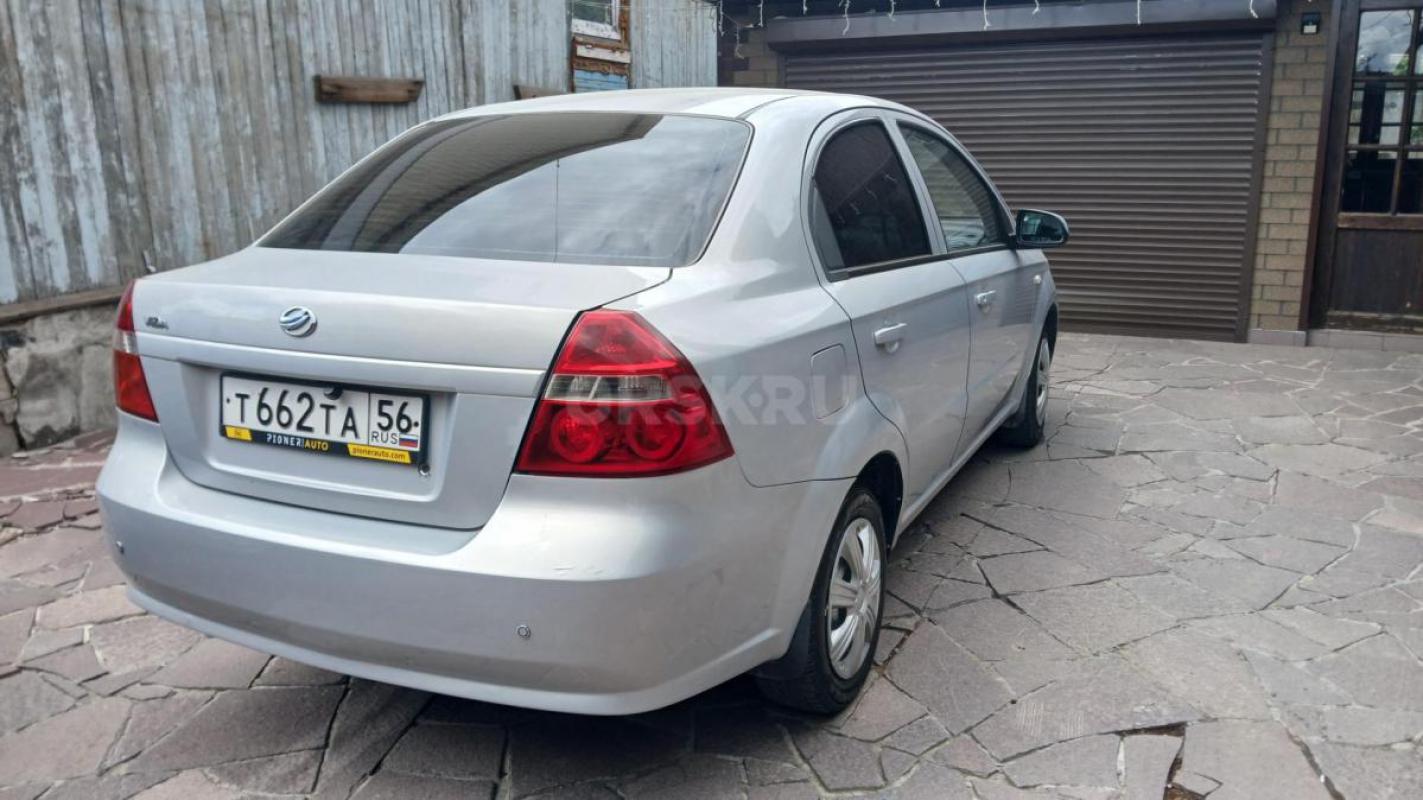 Продам авто в хорошем состоянии, сигнализация с автозапуском, андроид магнитола, камера заднего вида - Орск