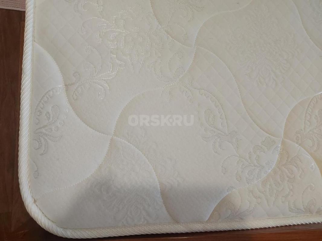 Продам кровать 140×200 с матрасом. - Орск