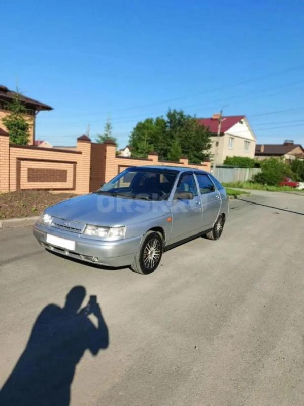 Продам Ваз-2112 2007г
Свет снежная королева выглядит красиво
16кл двигатель работает ровно
Ходова - Орск