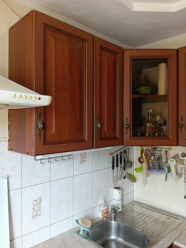 Продам недорого кухонный гарнитур для малой кухни в панельном доме. - Гай