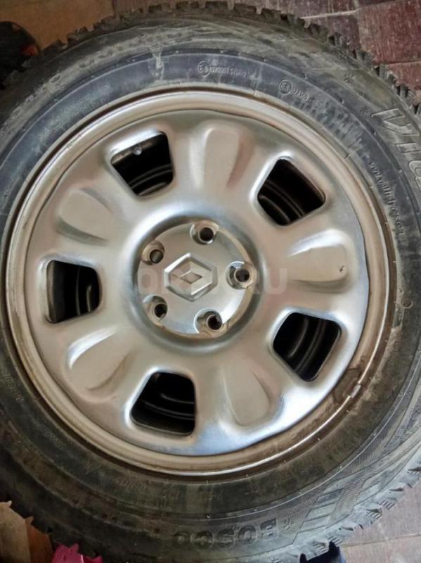 Продам зимнюю шипованную резину Viatti Bosco Nordico 215/65 r16 на заводских штампах 4 шт. - Орск