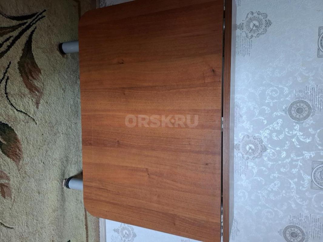 Срочно продам раскладной стол-тумбу,б/у,в хорошем состоянии. - Орск