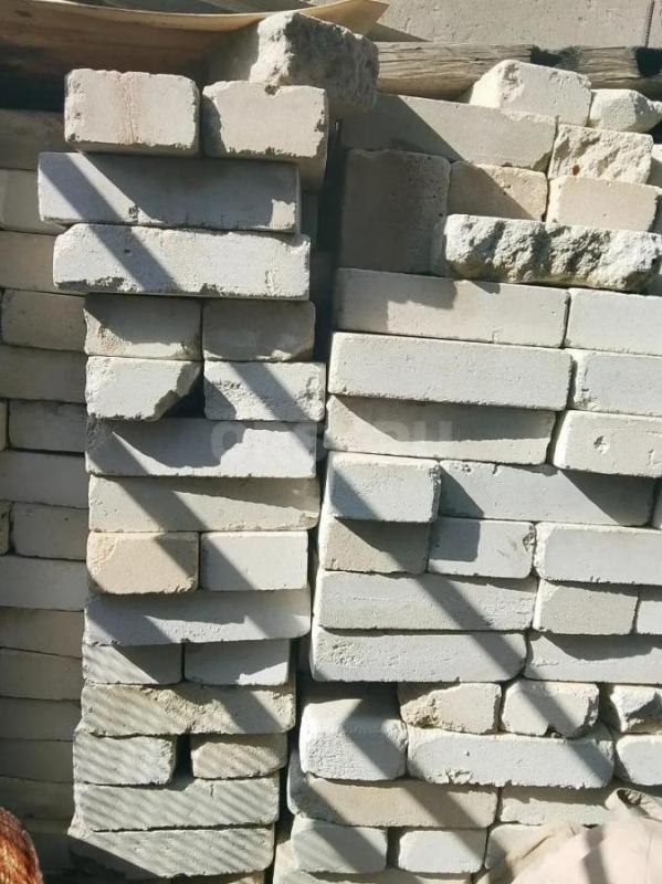Продам кафельную плитку голубого цвета  15*15 110 шт. цена 20 руб, за шт, - Орск