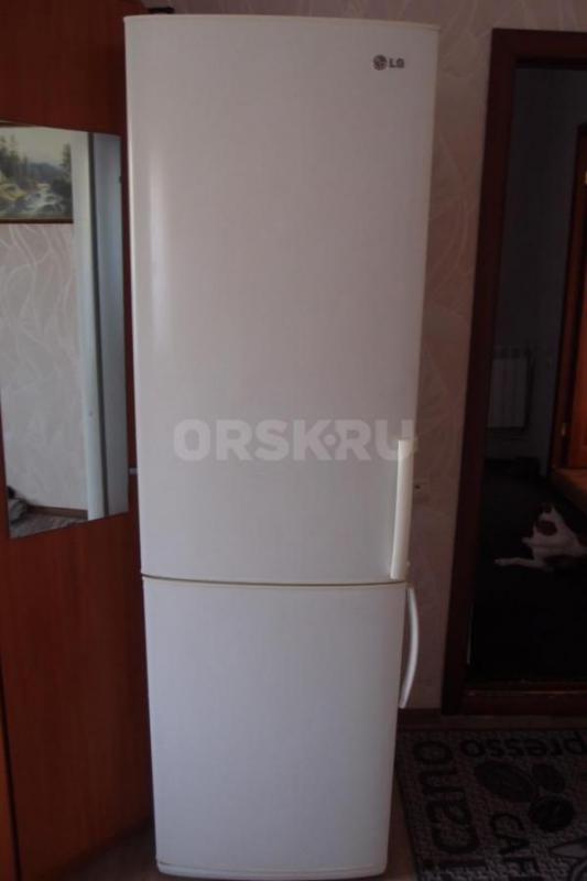 Продам металлическая дверь 930х2100х5мм. с замком --4500 руб. - Орск