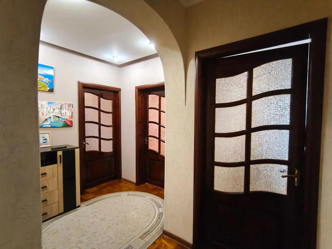 🌟 ПРОДАËТСЯ 3-Х КОМНАТНАЯ КВАРТИРА (88.5 м²) В ДОМЕ ПОВЫШЕННОЙ КОМФОРТНОСТИ, В ЛУЧШЕМ РАЙОНЕ ГОРОДА! - Новотроицк