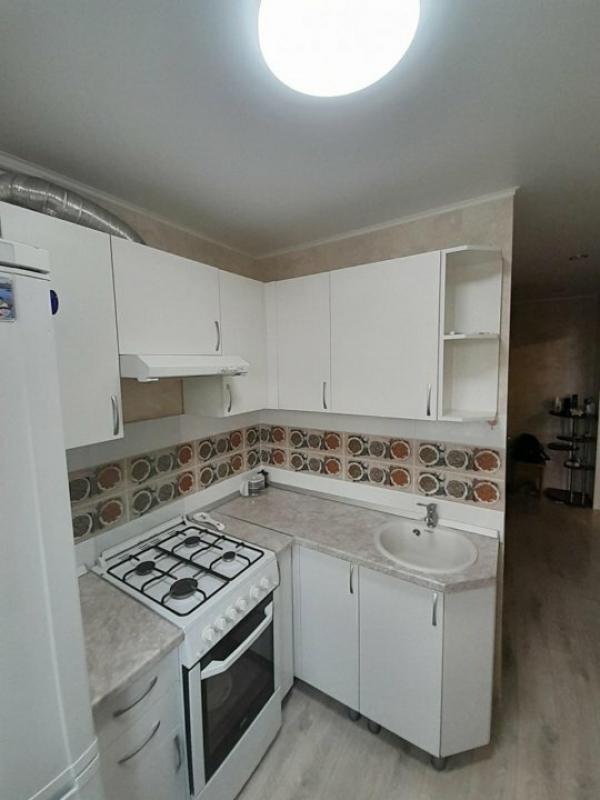 Продам двухкомнатную квартиру на 5 этаже, 5 этажного панельного дома, общей площадью 44 кв. - Орск