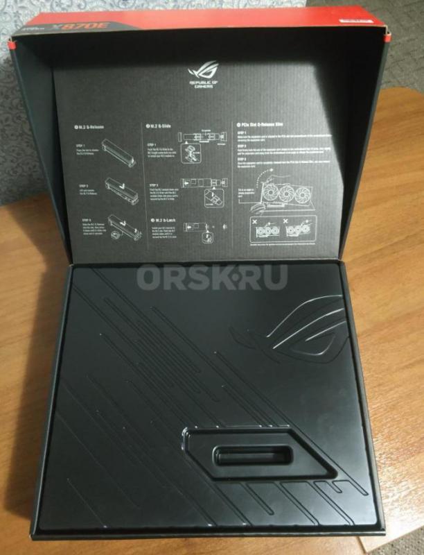 Продам материнскую плату Asus Rog Crosshair X870E Hero. - Орск