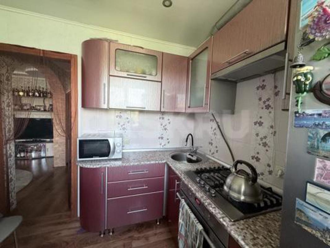 Продам кухонный угловой гарнитур в отличном состоянии с техникой(варочная поверхность, вытяжка, рако - Орск