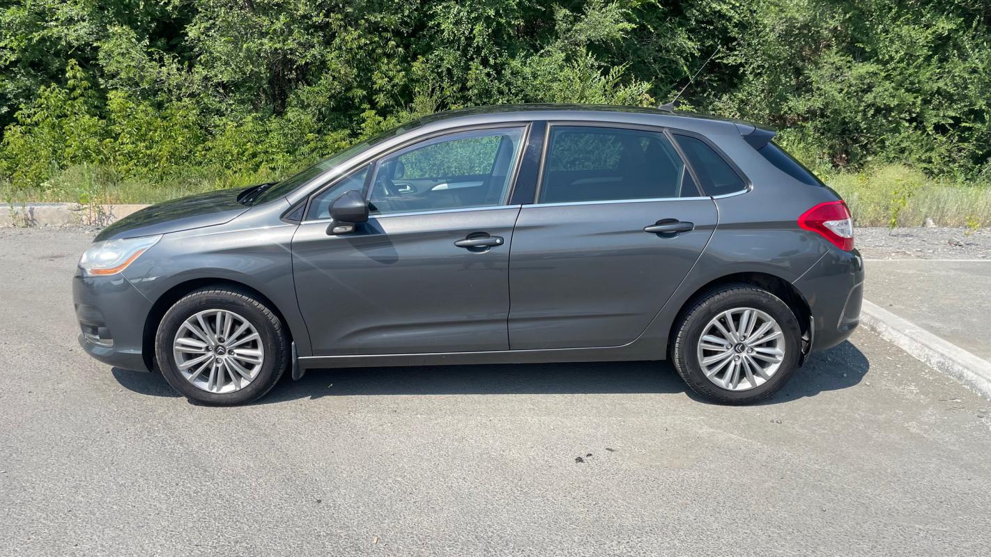 Пpoдается Citroen C4, 2013 года

--------АВТОМАТ-------

первая регистрация автомобиля 03.2014 года - Новотроицк