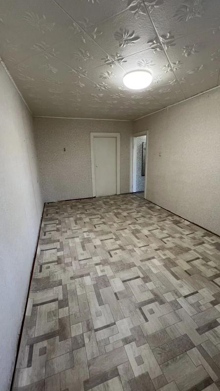 Двухкомнатная квартира на третьем этаже по адресу ул. - Новотроицк