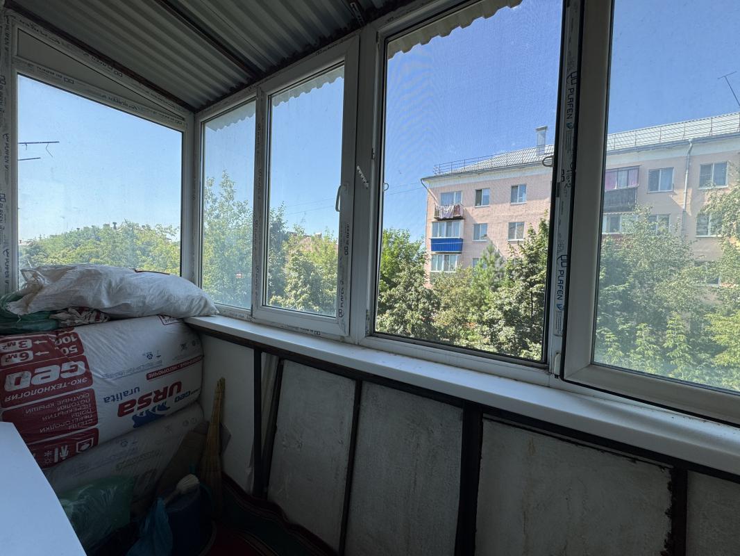 Продается 2-комнатная квартира по адресу: Советская, дом 3. - Гай