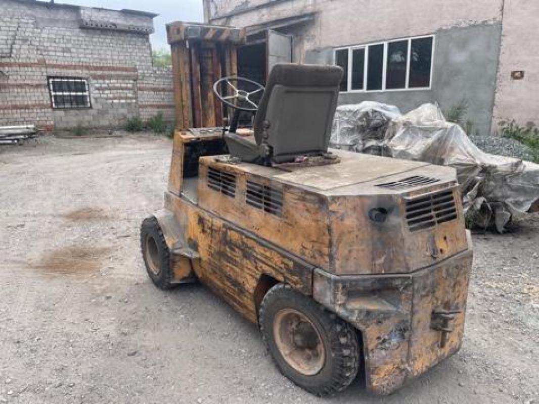 Продам автопогрузчик Balkancar  Б/У  грузоподъемность 3,2т, высота подъема 1,8м, полностью исправен, - Оренбург