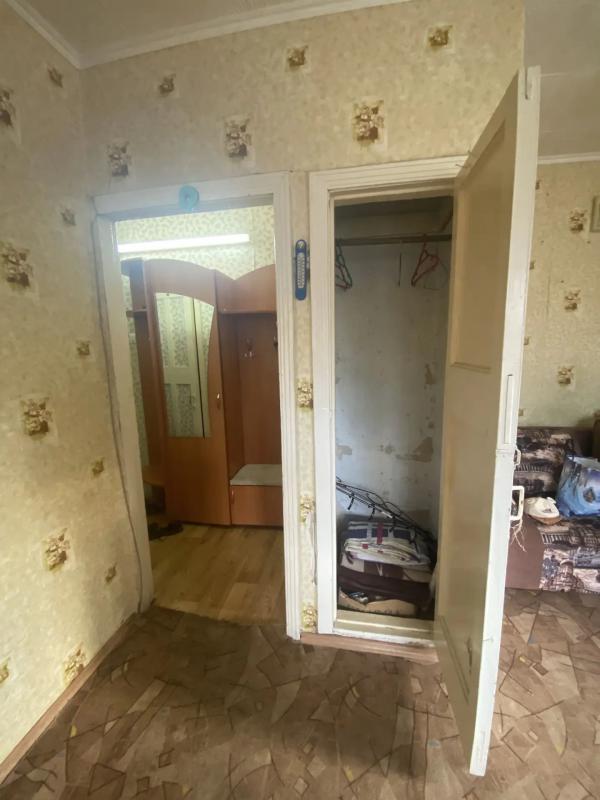 Продается 1-комнатная квартира на комфортном 3-ем этаже в районе остановки "Площадь Ленина&quot - Новотроицк