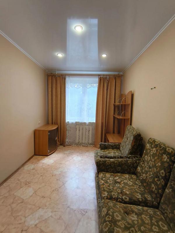 ПРОДАЁТСЯ 2-Х КОМНАТНАЯ КВАРТИРА, С РАЗДЕЛЬНЫМИ КОМНАТАМИ, НА 1 ЭТАЖЕ
Адрес : г. - Новотроицк