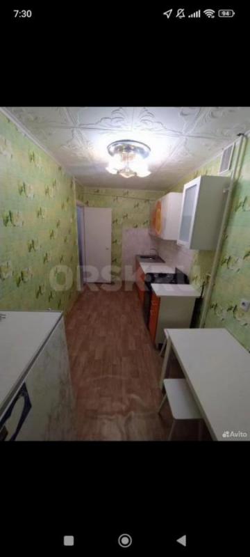Сдам 1 комнатную квартиру в районе Добровольского, мебелированная,рядом садик, школа, магазины. - Орск
