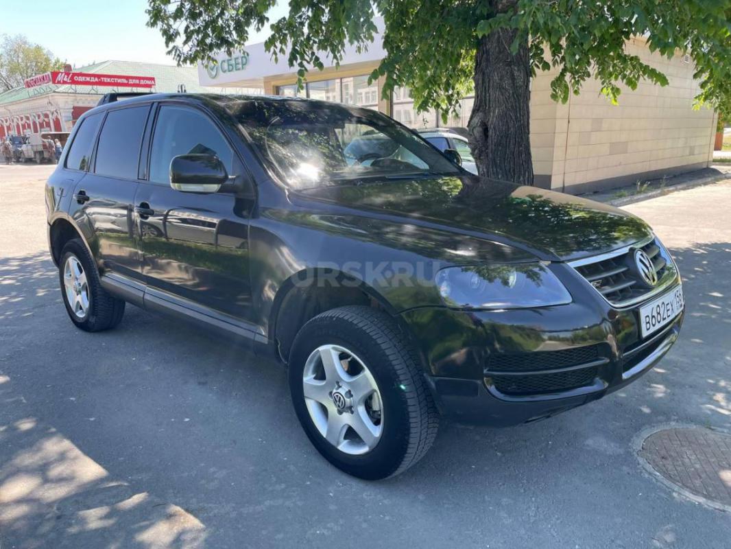 Продам  Volkswagen Touareg 2.5 дизель, автомат. - Орск