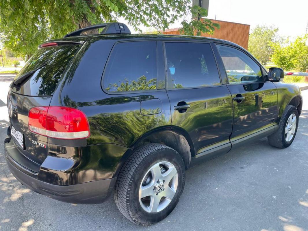 Продам  Volkswagen Touareg 2.5 дизель, автомат. - Орск