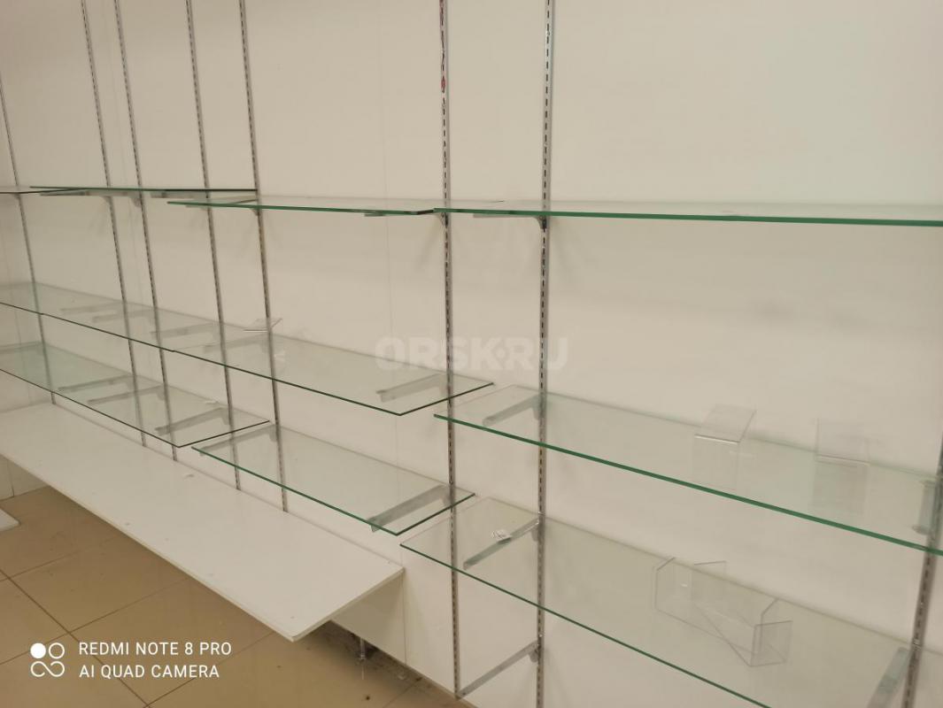 Продам стелажи рецепшен тумбочки стекляные полки - Орск