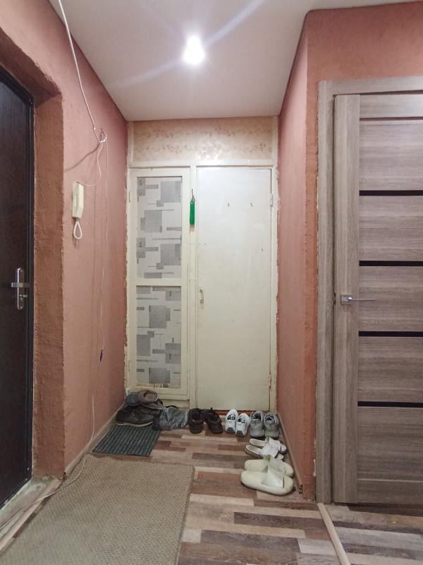 Продается 1-комнатная квартира  на 5 этаже 5-ти этажного по адресу г. - Новотроицк