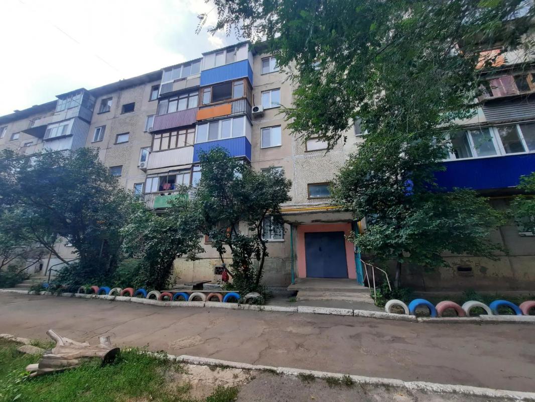 🏠 Продаётся 2-комнатная квартира 
📍 Адрес: г. - Новотроицк