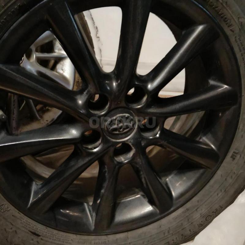 Продам Оригинальное Литье Тойота, на 17 Тойота остались после тойота эстима  и кмплекте зимняя шина, - Орск