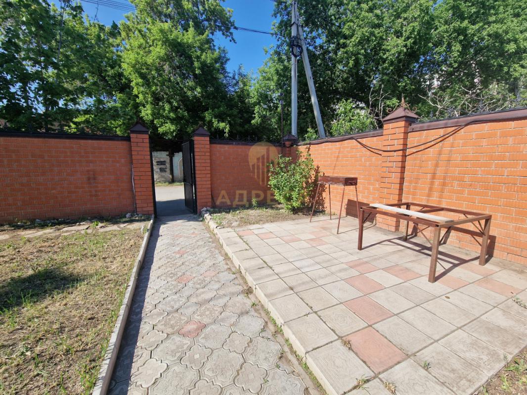 Продается дом , общей площадью 182 кв. - Оренбург