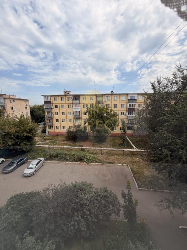 Продаётся просторная 3-х комнатная квартира на 4 этаже 5-ти этажного дома по адресу: г. - Оренбург