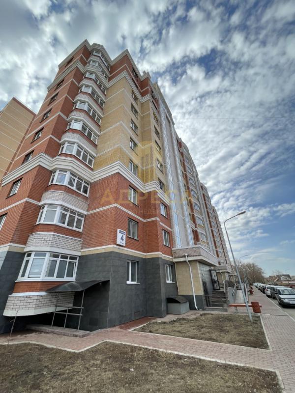 Продаётся уютная 2-хкомнатная квартира в развитом районе города с хорошим ремонтом! - Оренбург