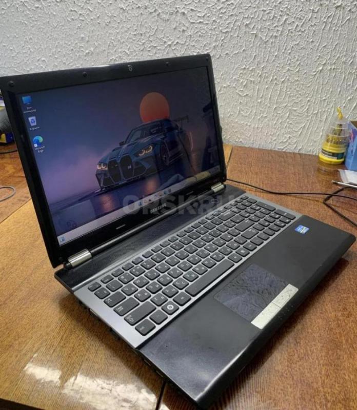 Отличный ноутбук для учебы и игр 
Характеристики 
Процессор Intel Core i7 2630QM
Оперативная памя - Орск