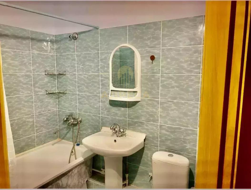 Сдам просторную, светлую однлкомнатную квартиру. - Оренбург