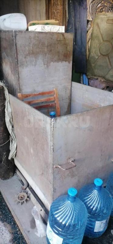 Продам: уголок 45x45-2,5м-500р/шт.; навесы гаражные-300р/шт.; баки и бочки из нержавейки: 1,8x0,8x0, - Орск
