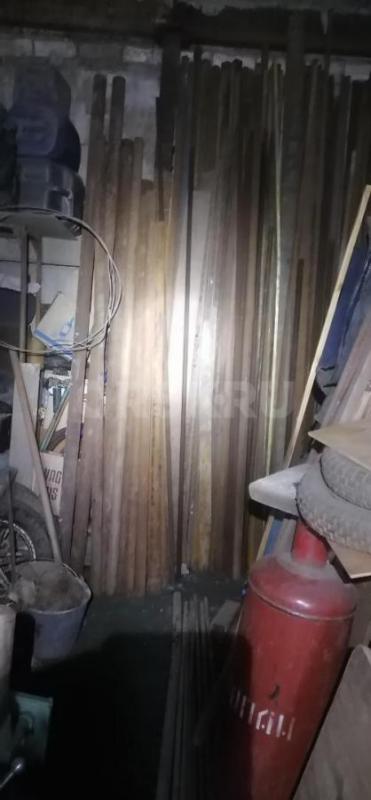 Продам: уголок 45x45-2,5м-500р/шт.; навесы гаражные-300р/шт.; баки и бочки из нержавейки: 1,8x0,8x0, - Орск