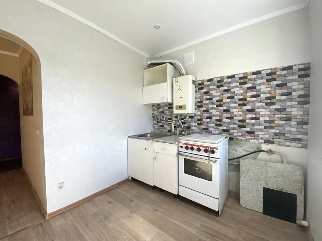 Продается уютная квартира площадью 42 квадратных метра, расположенная по адресу: ул. - Оренбург