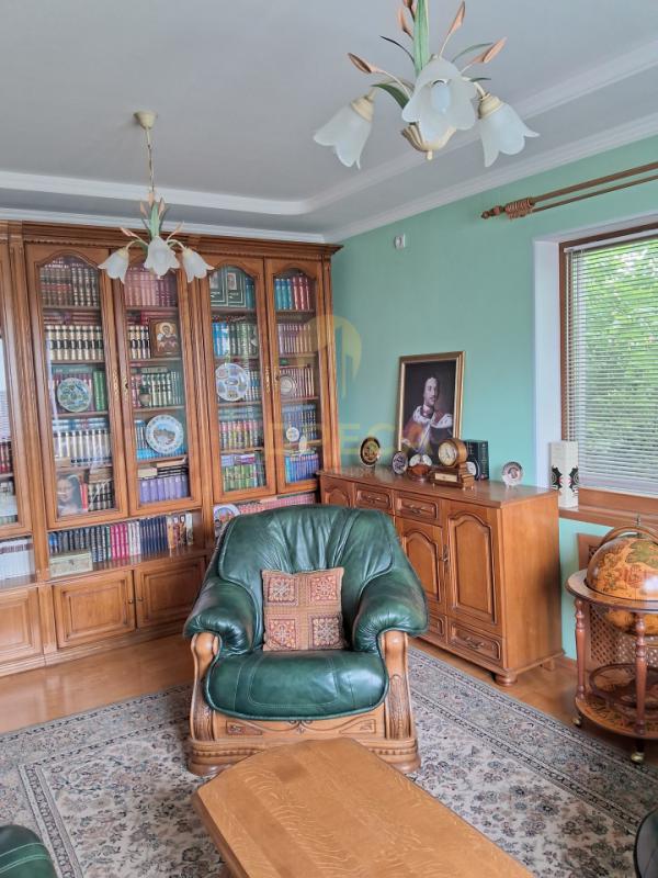 Продается уютный двухэтажный дом в районе улицы Котовского и Одесской . - Оренбург
