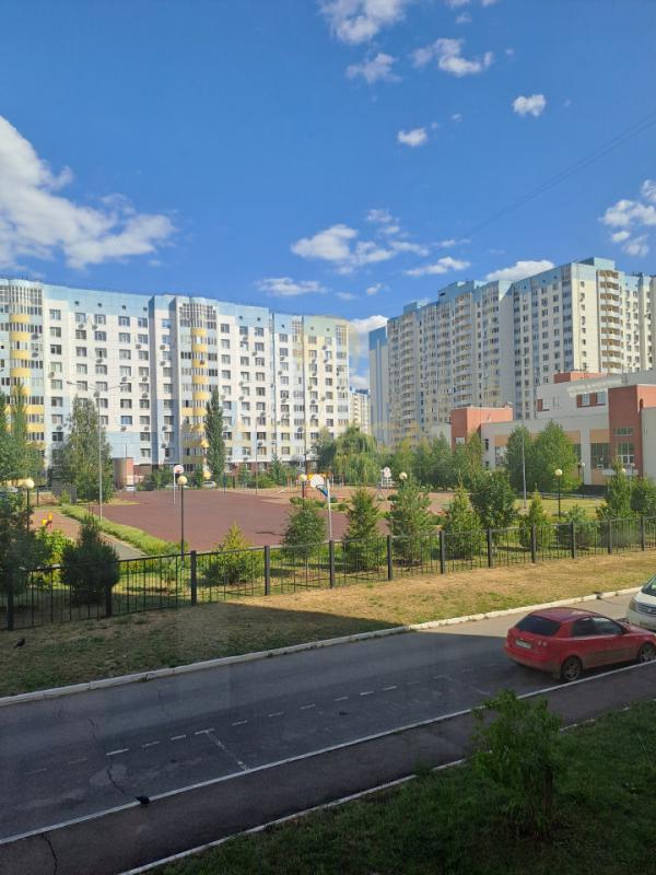 Продаётся однокомнатная квартира, распашонка 34 кв. - Оренбург
