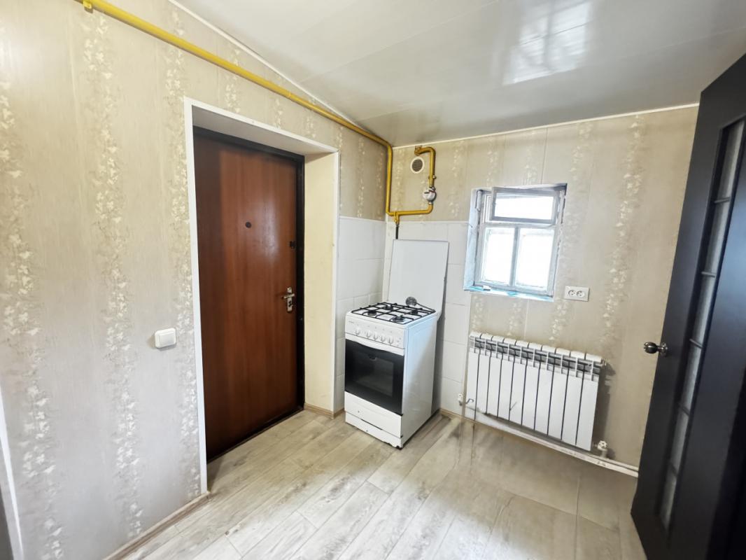 Предлагаем вашему вниманию двухкомнатную комнатную квартиру в четырех квартирном доме на земле по ад - Оренбург