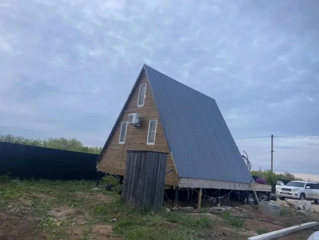 Предлагаем Вашему вниманию современный дом в стилиA-Frame в одной и самых востребованных локаций наш - Оренбург