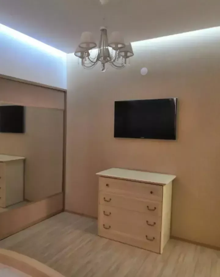 Продаётся двухуровневая  3- х комнатная квартира площадью 95.7 квадратных метров на втором этаже  3х - Оренбург