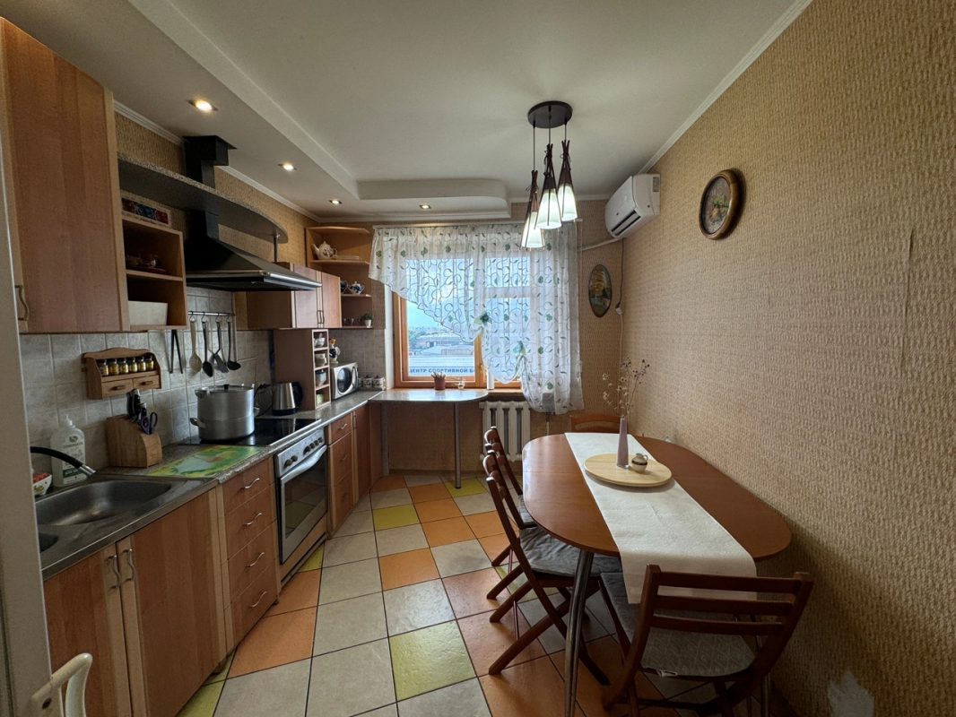 В продаже шикарная уютная просторная 3 ком квартира в самом развитом районе города💯Лучшее предложени - Оренбург