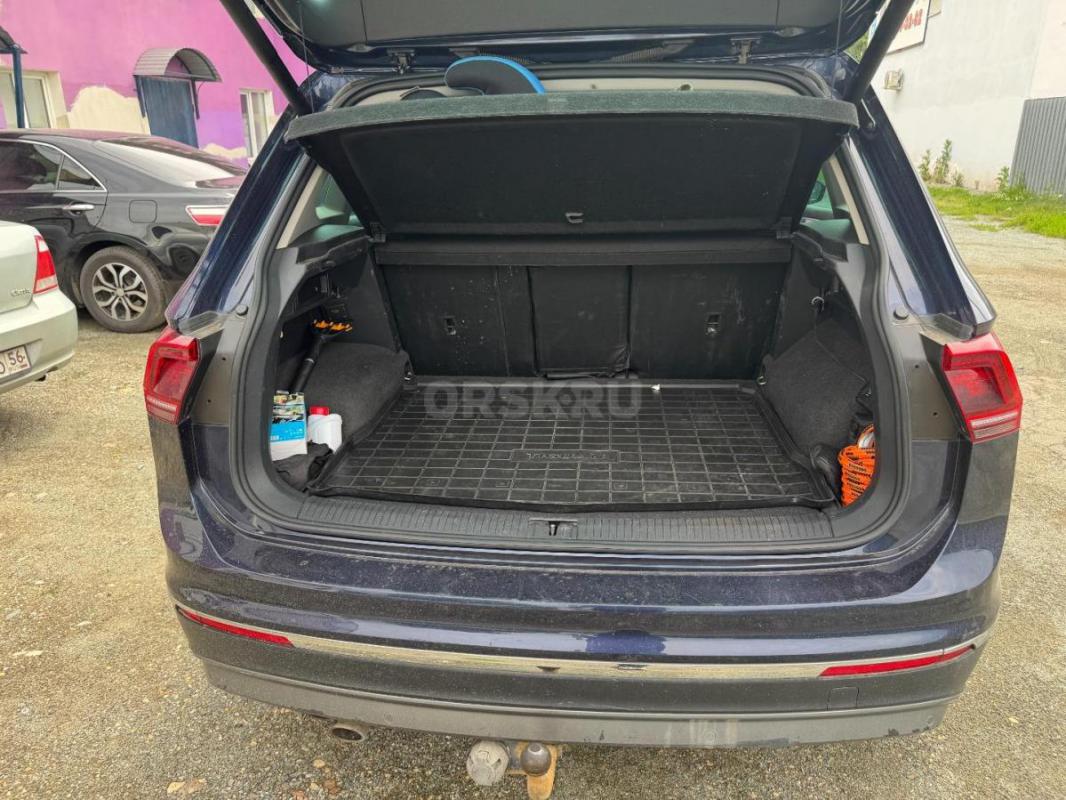 Продам Volkswagen TIGUAN (Тигуан) 
1 хозяин, ДИЗЕЛЬ - нет проблем с заправкой. - Орск