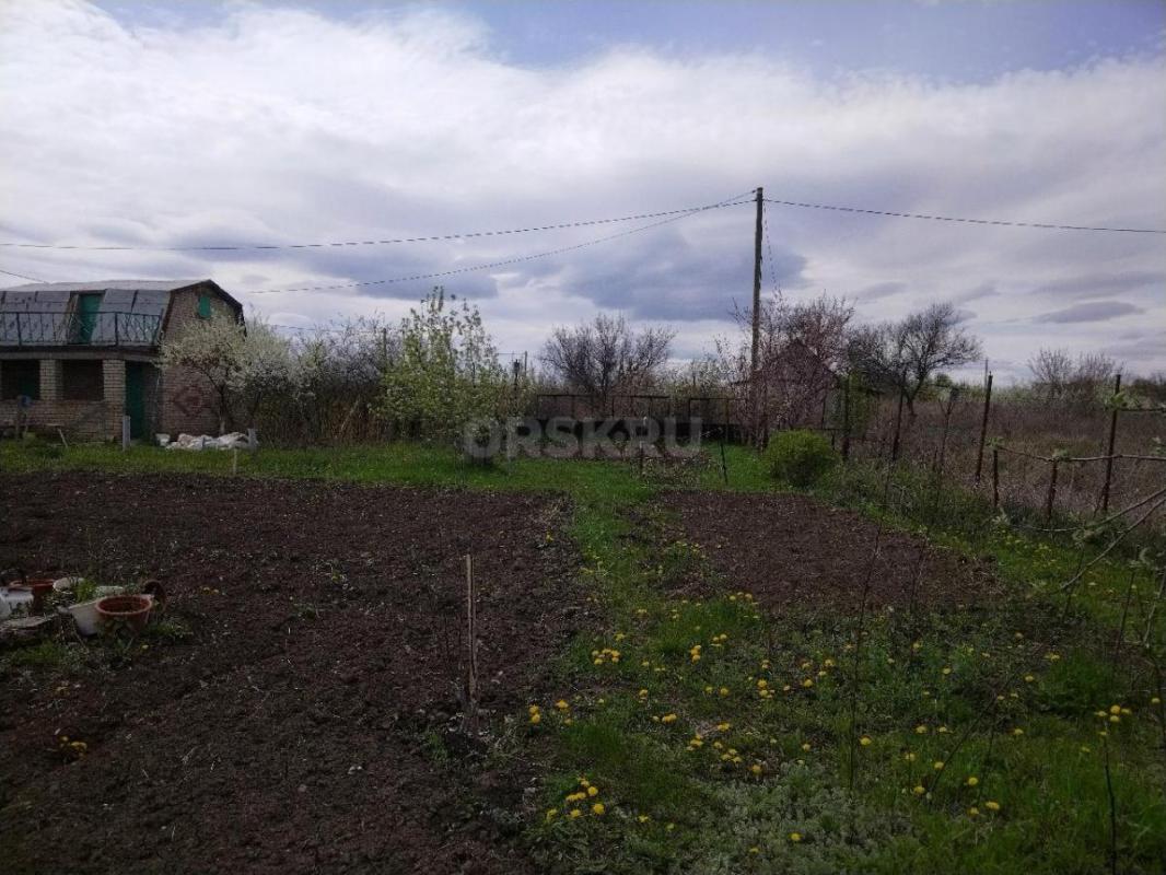 Продам в сентябре сад, после сбора урожая и уборки. - Орск