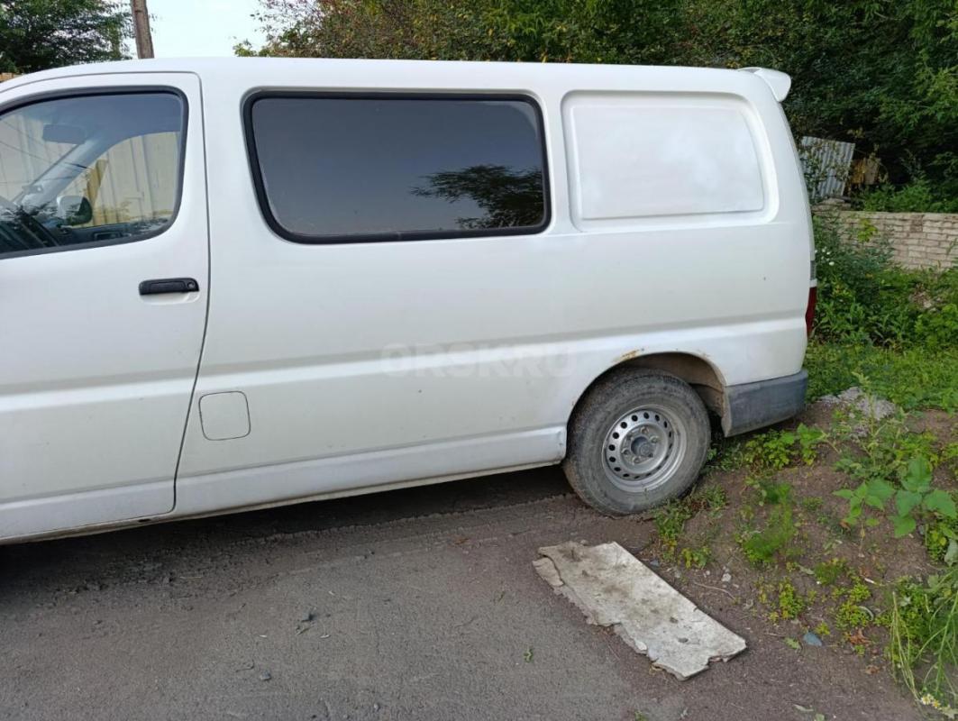 Продам Toyota HiAce XH10 1999 г. - Гай