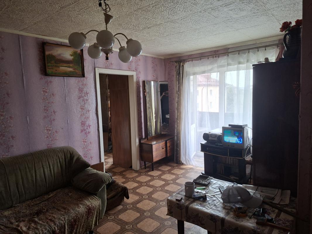 Продаётся 3ком маломерка 41,9кв,м 5/5этаж.район ост пл Ленина. - Новотроицк