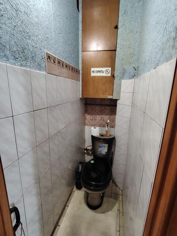 Продается срочно трехкомнатная квартира, расположенная на втором этаже пятиэтажного жилого дома в са - Орск