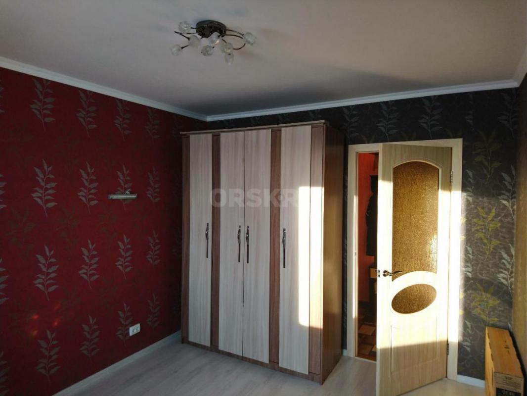 Продам 2х-комнатную квартиру улучшенной планировки по улице Олимпийская в 9-ти этажном доме на 6 эта - Орск
