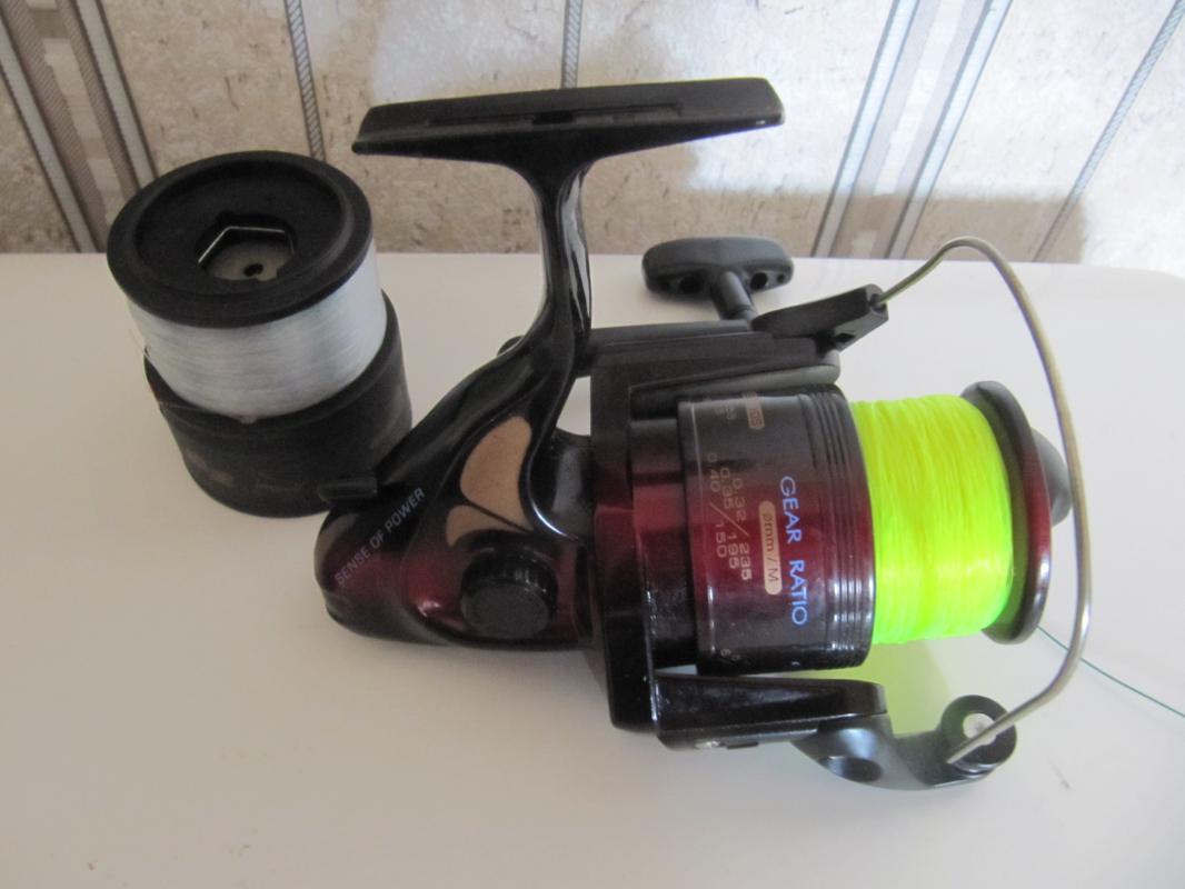 Продам катушки и кукан для рыбалки: катушки GEAR RATIO 4,5:1 (FS1013) цена 500 р, CB440 500 руб,  Co - Новотроицк