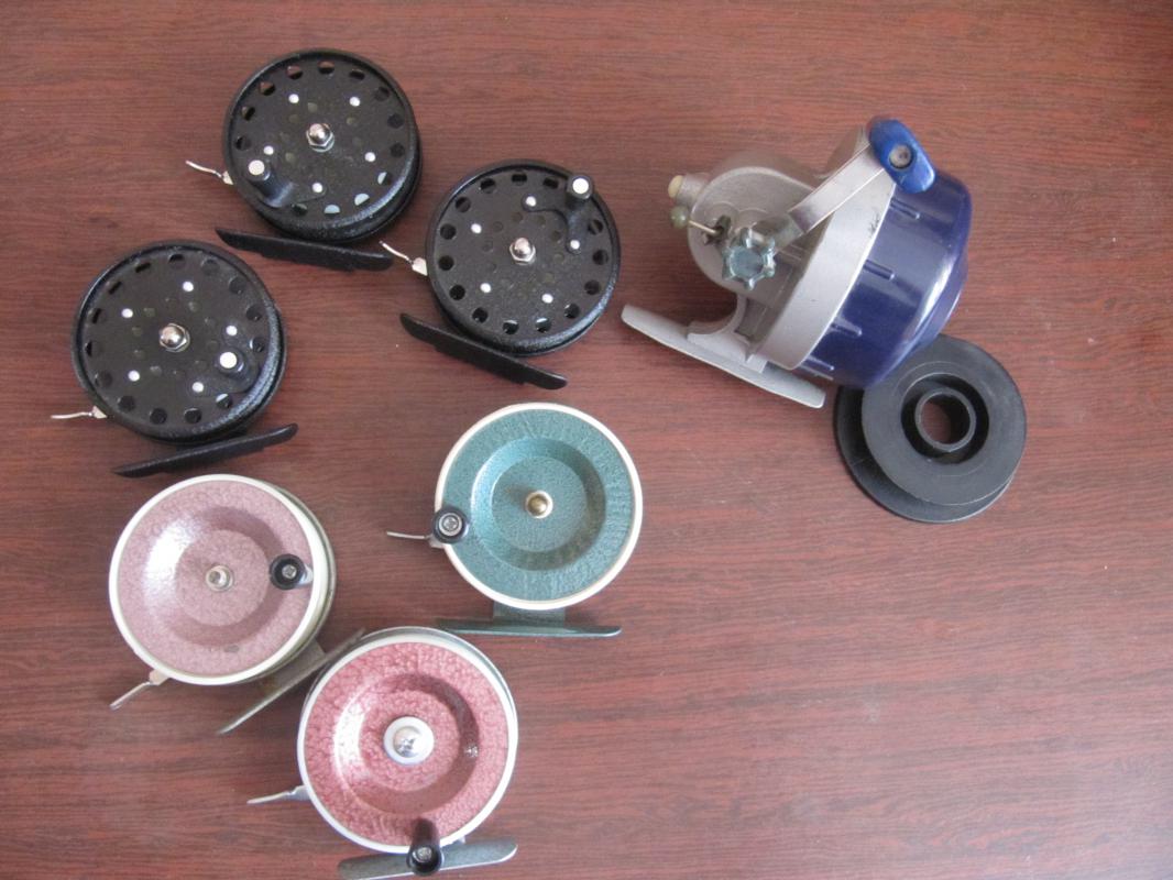 Продам катушки и кукан для рыбалки: катушки GEAR RATIO 4,5:1 (FS1013) цена 500 р, CB440 500 руб,  Co - Новотроицк