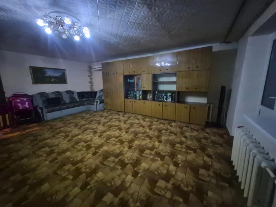 Продается большая квартира в тихом, спокойном месте за городом. - Новотроицк