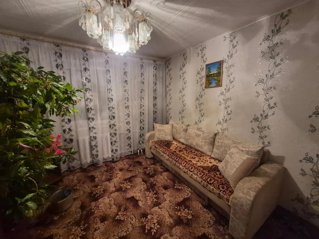 Продается большая квартира в тихом, спокойном месте за городом. - Новотроицк